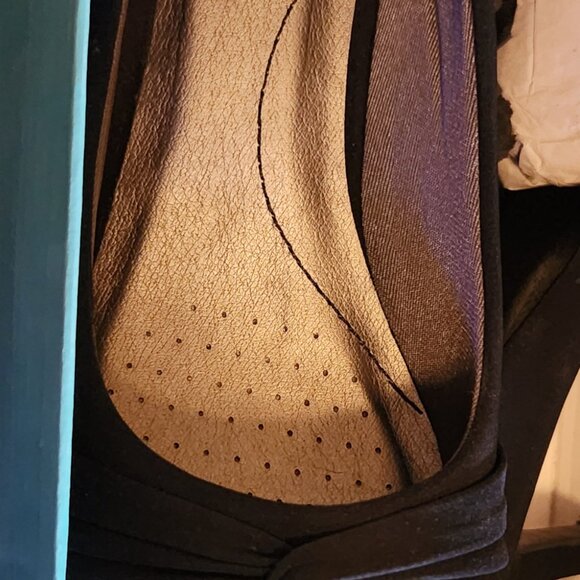 New Cute Black heels - Picture 4 of 4